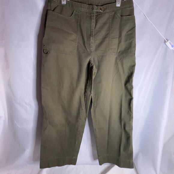 Lauren Ralph Lauren Cargo Khaki Type Cropped Algae Green Pants Shorts Size 12 - Picture 1 of 16